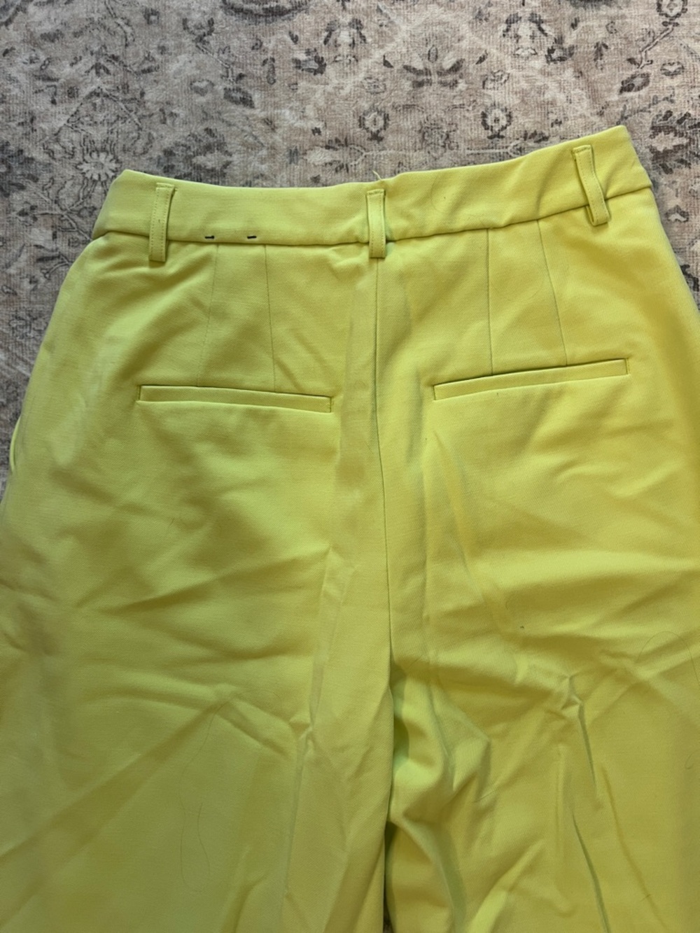 Express Wide-Leg High-Waist Pants in Lime Green size 4 regular - Picture 5 of 8
